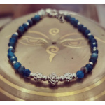 Pulsera de plata con apatita.